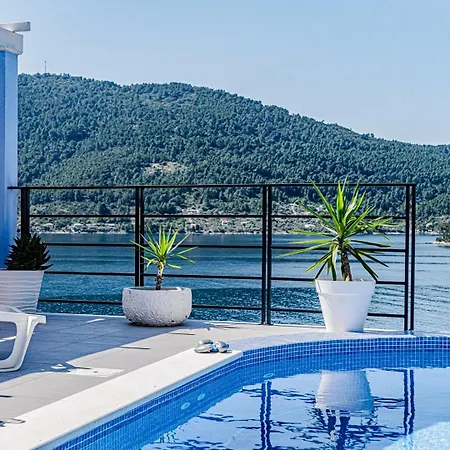 House * Vela Luka