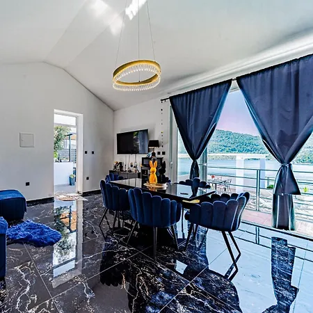 House * Vela Luka