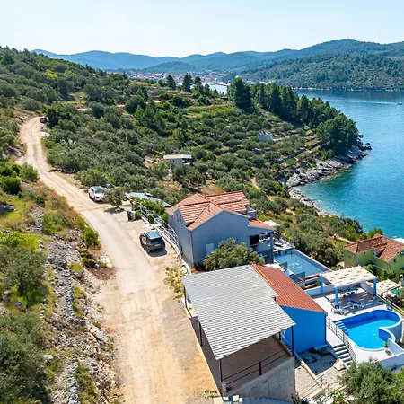 House Villa *
